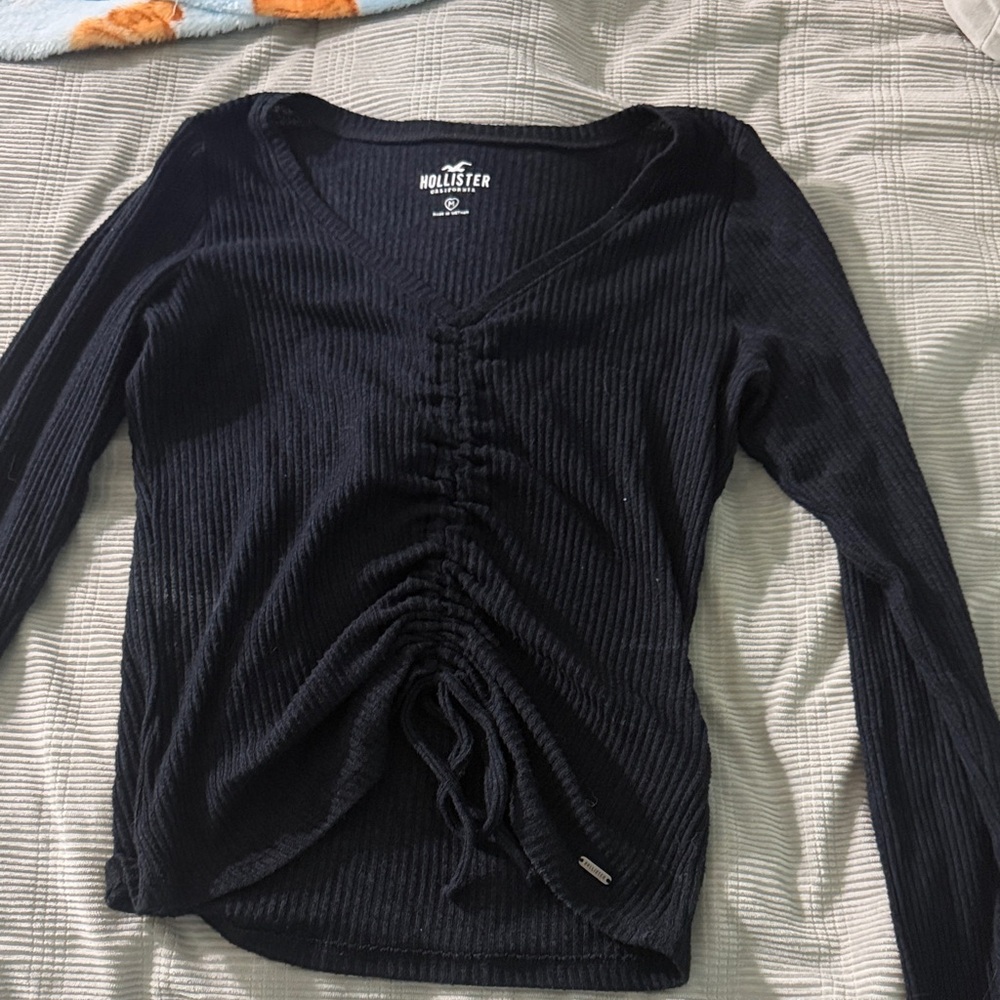 Hollister Women's Black Gathered Long Sleeve Top